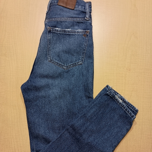 Madewell The Mom Jeans in Downy Wash Size 25 - Picture 9 of 12